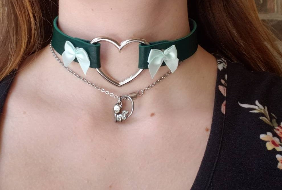 Cosplay Heart and Bows Choker, Cosplay Adjustable Luxury Leather Heart Collar | Vixen's Hidden Desires