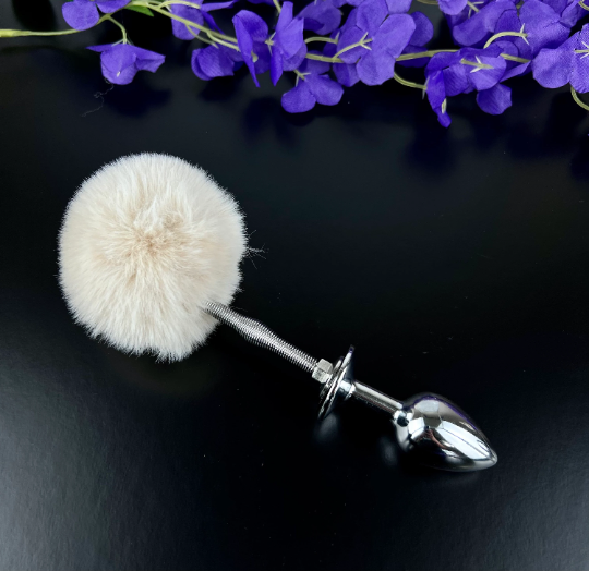 Cream Springy Bunny Tail Plug