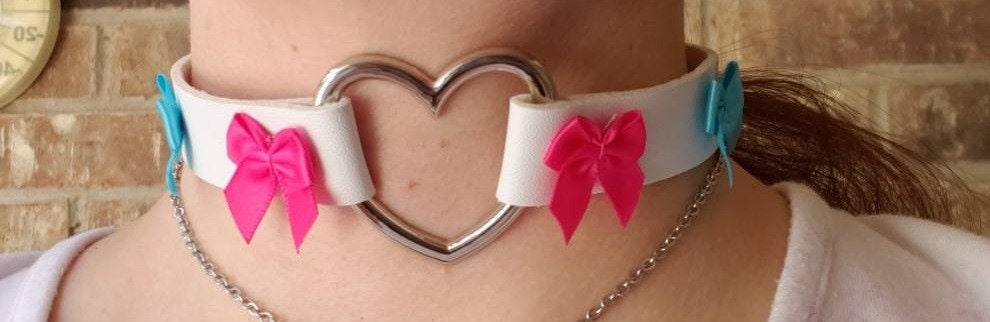 White Heart Choker, Adjustable Pet Play Heart Collar, Sexy Soft PU Leather DDLG Collar | Vixen's Hidden Desires