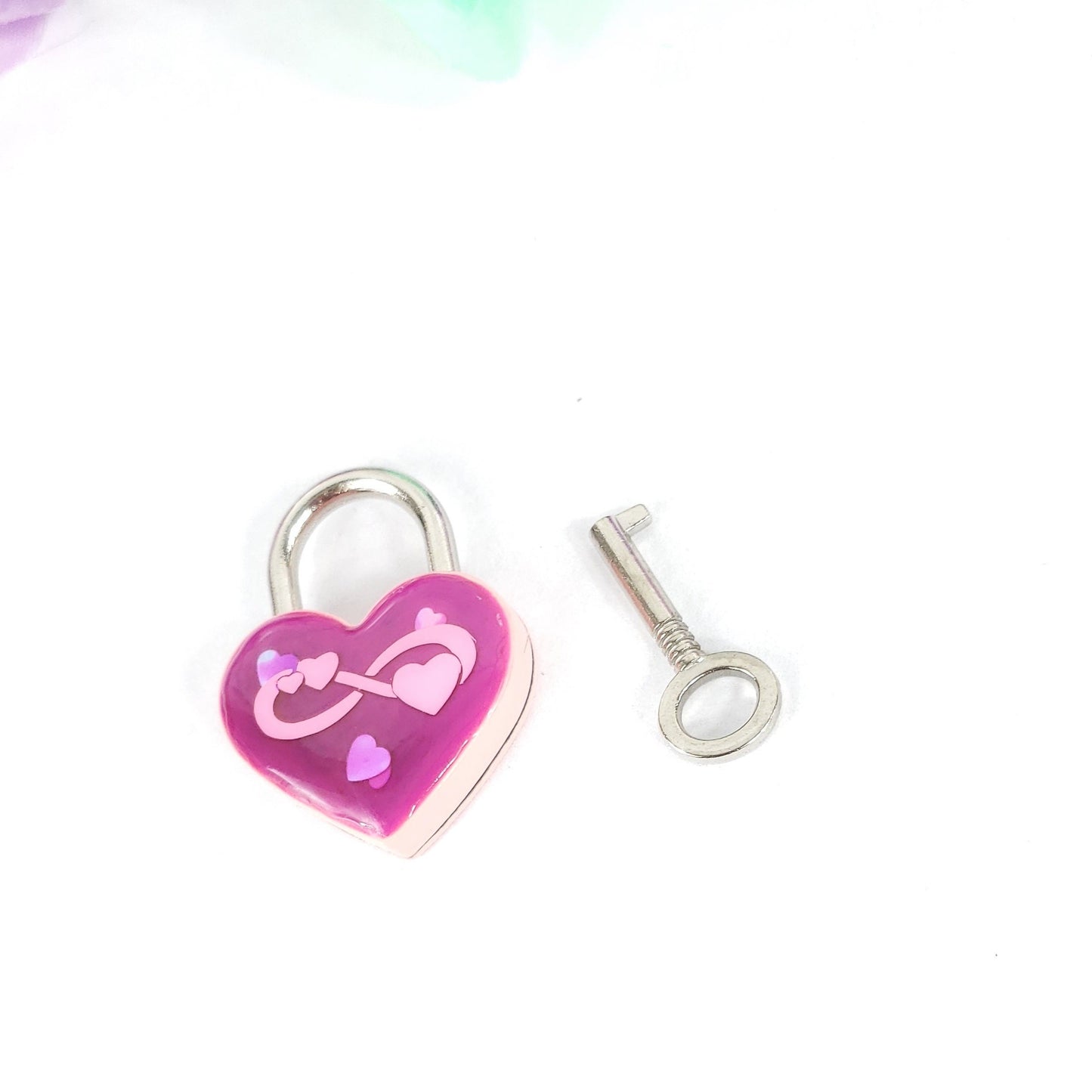 Infinite Love Heart Pad Lock