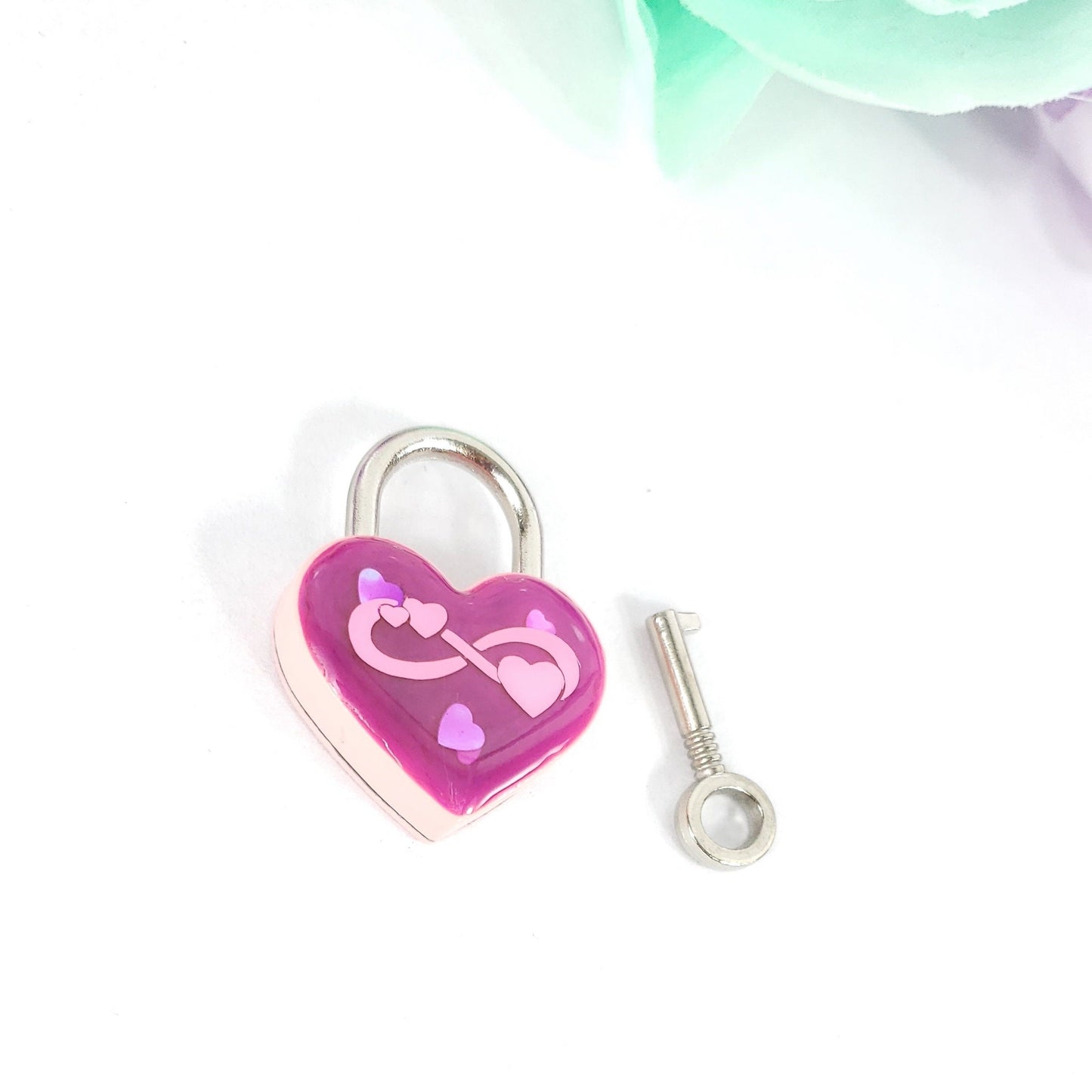 Infinite Love Heart Pad Lock