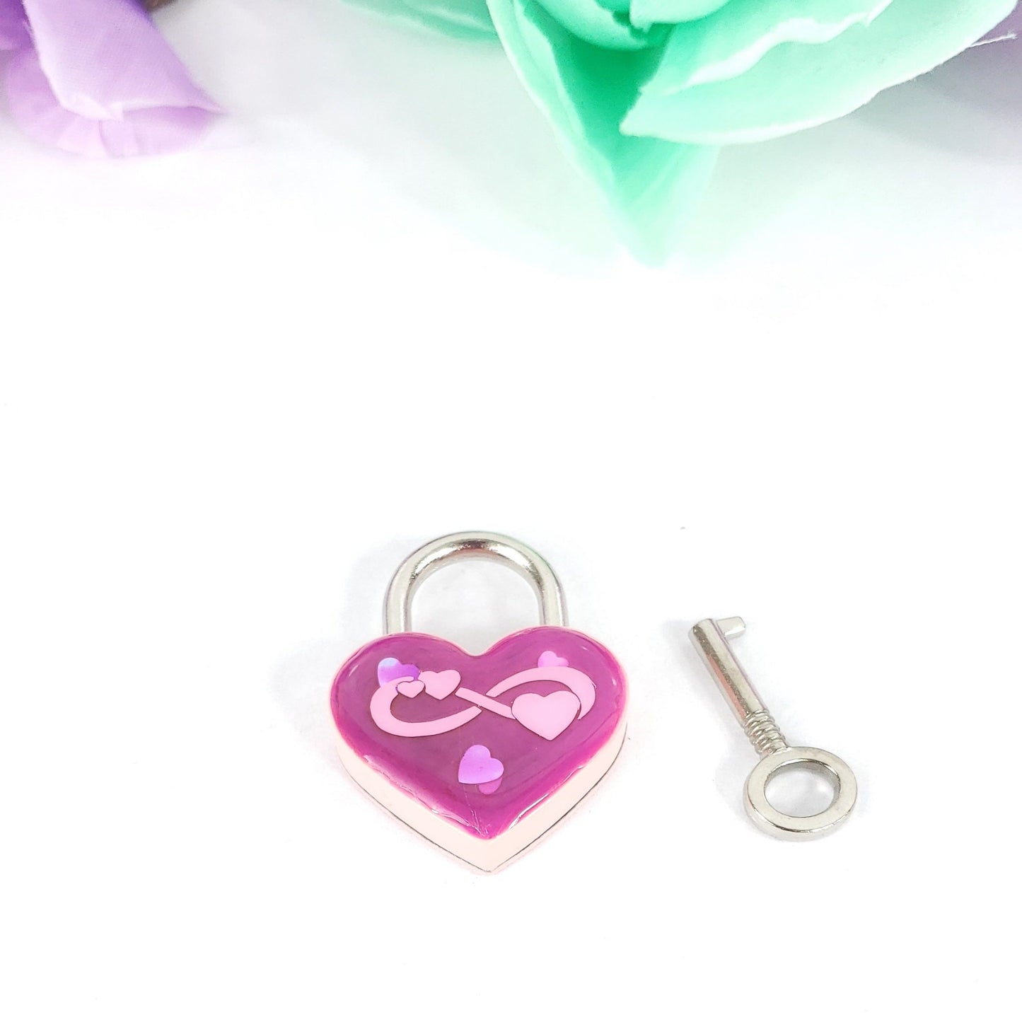 Infinite Love Heart Pad Lock