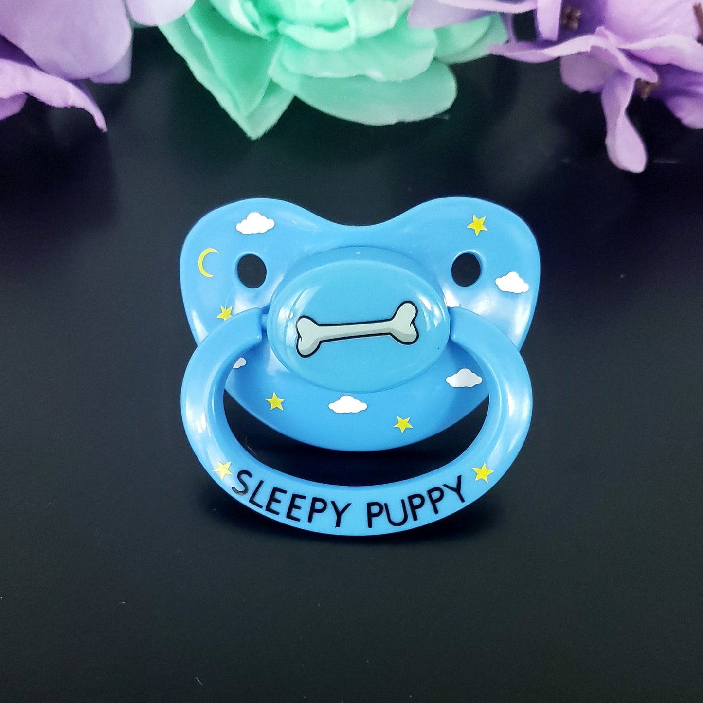 Sleepy Puppy Adult Pacifer