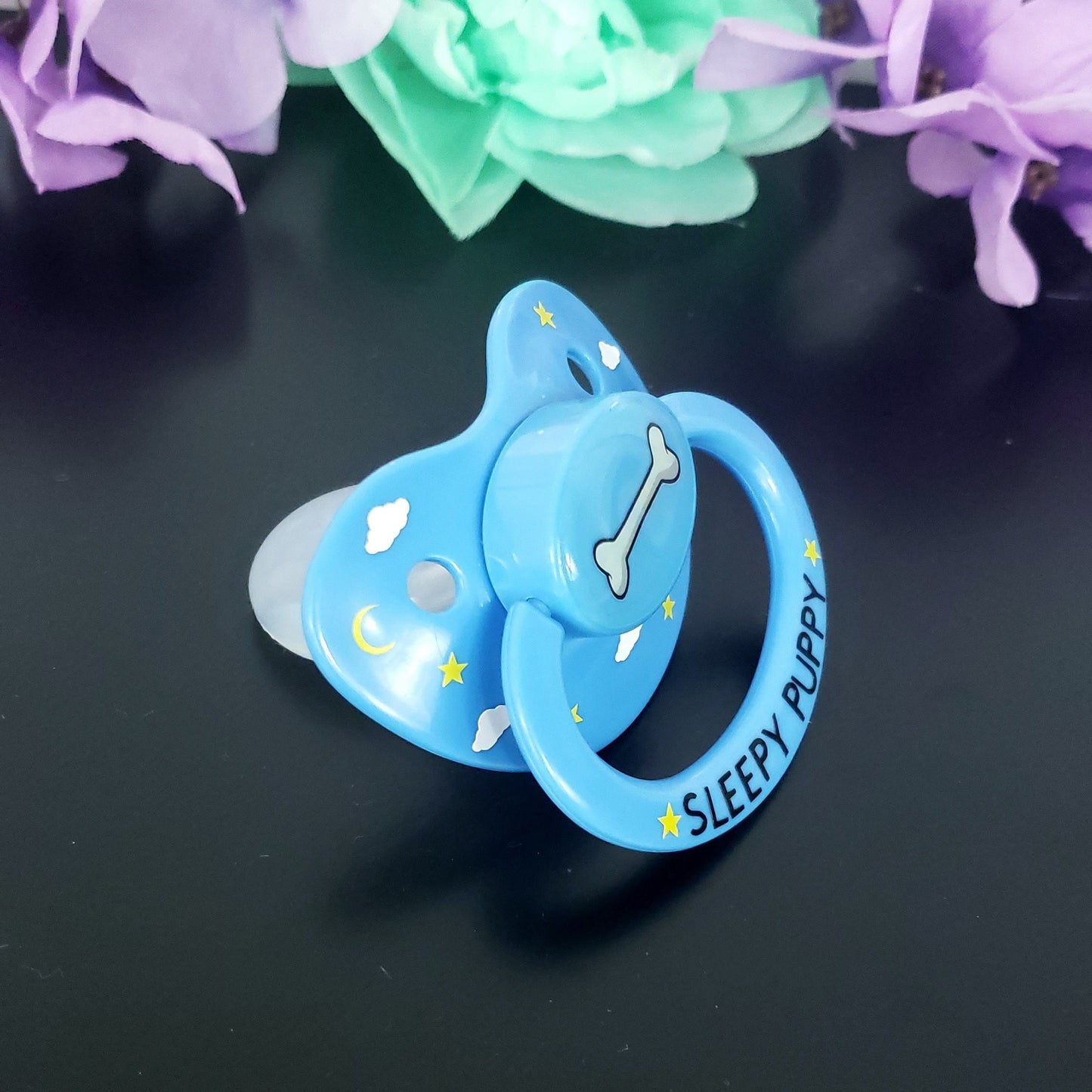 Sleepy Puppy Adult Pacifer
