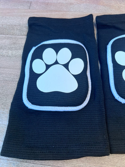 Black And White Paw Knee pads