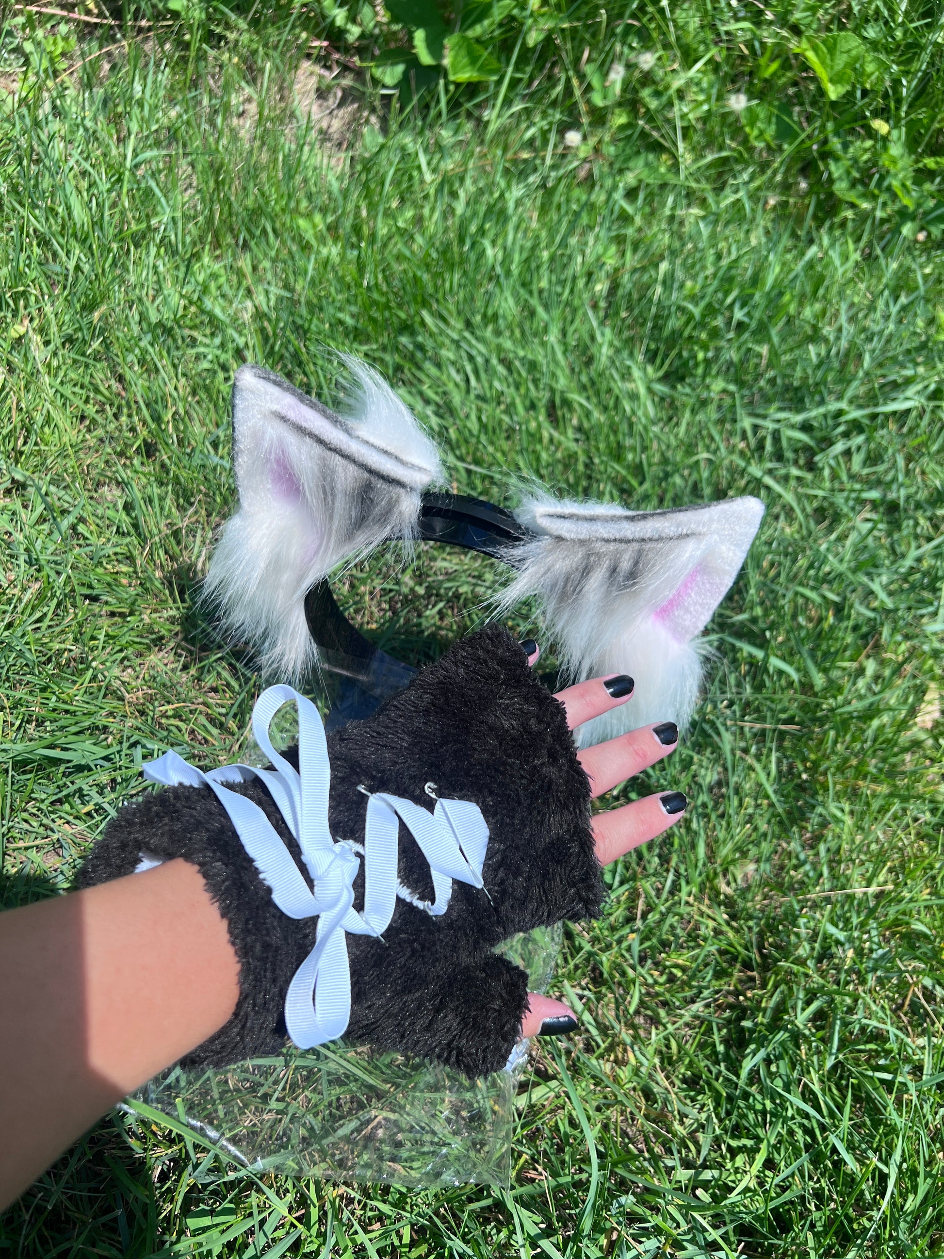 black paw gloves with matching white and black cat ears