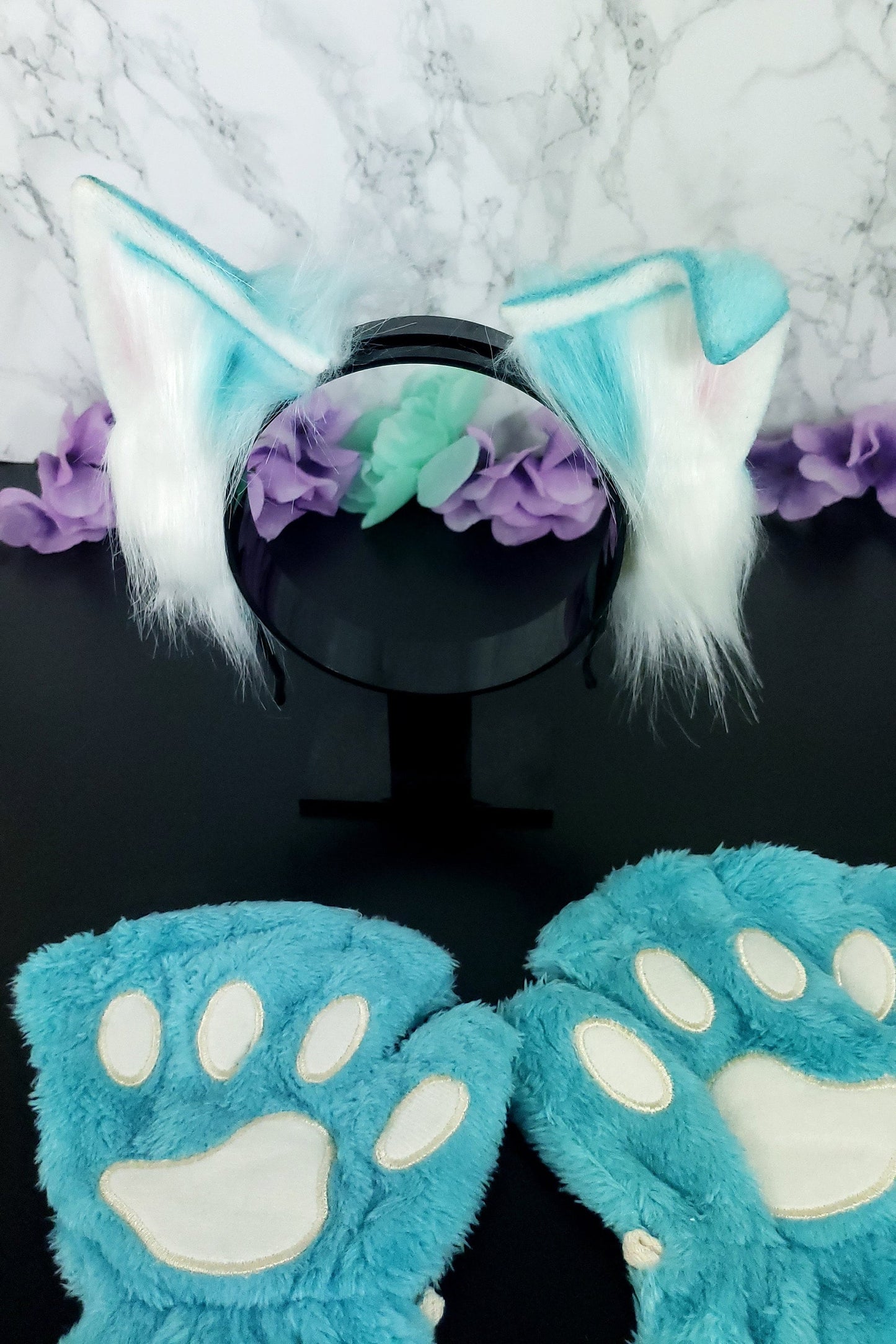 Cosplay ears and paws set in teal, featuring soft, fluffy animal ears and matching paw gloves, perfect for pet play or cute cosplay looks.