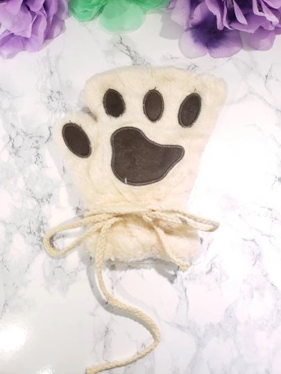 Cream Pet Play Paw and Ears Set