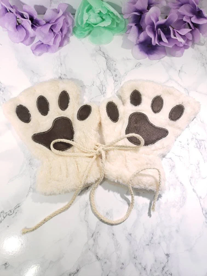 Cream Pet Play Paw and Ears Set