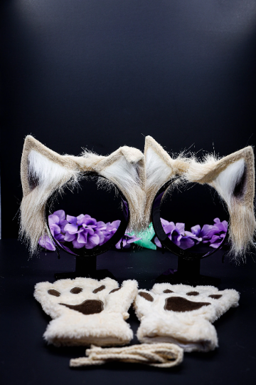 Cream Pet Play Paw and Ears Set