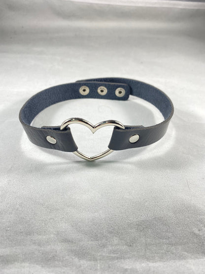 Choker, Adjustable Faux Leather Heart Collar