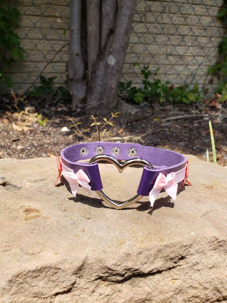 Purple Heart Choker with Bows, Adjustable Faux Leather Cat Collar